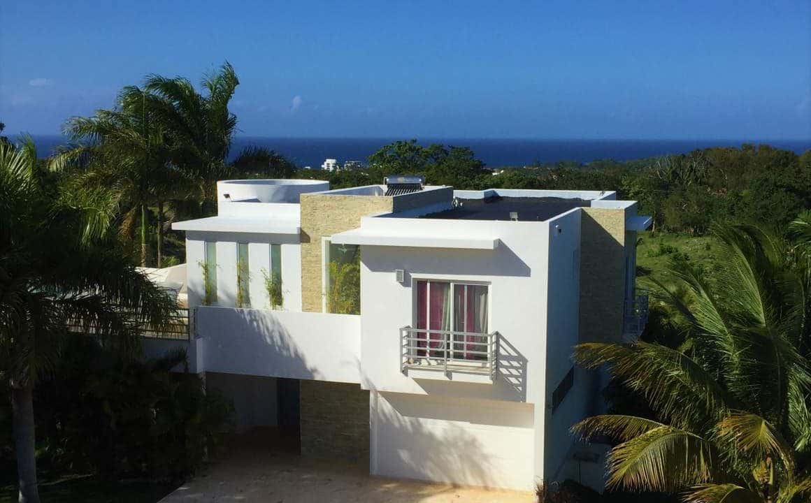 Modern Villa With Blue View