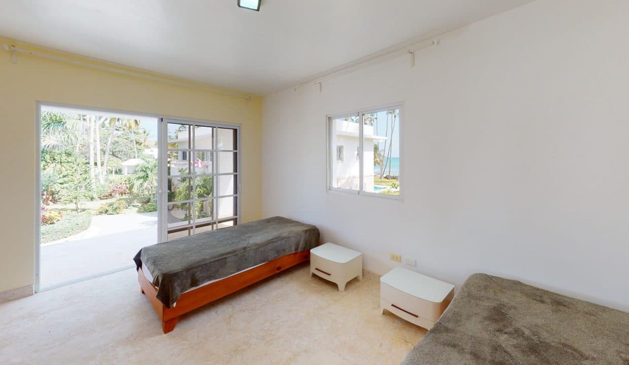Las-Canas-Guest-House-Bedroom(1)