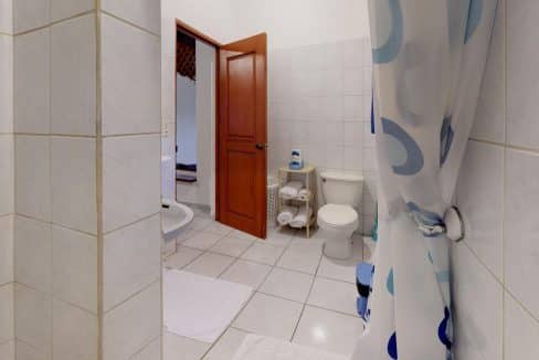 El-Carite-Private-Apartments-Bathroom(2)