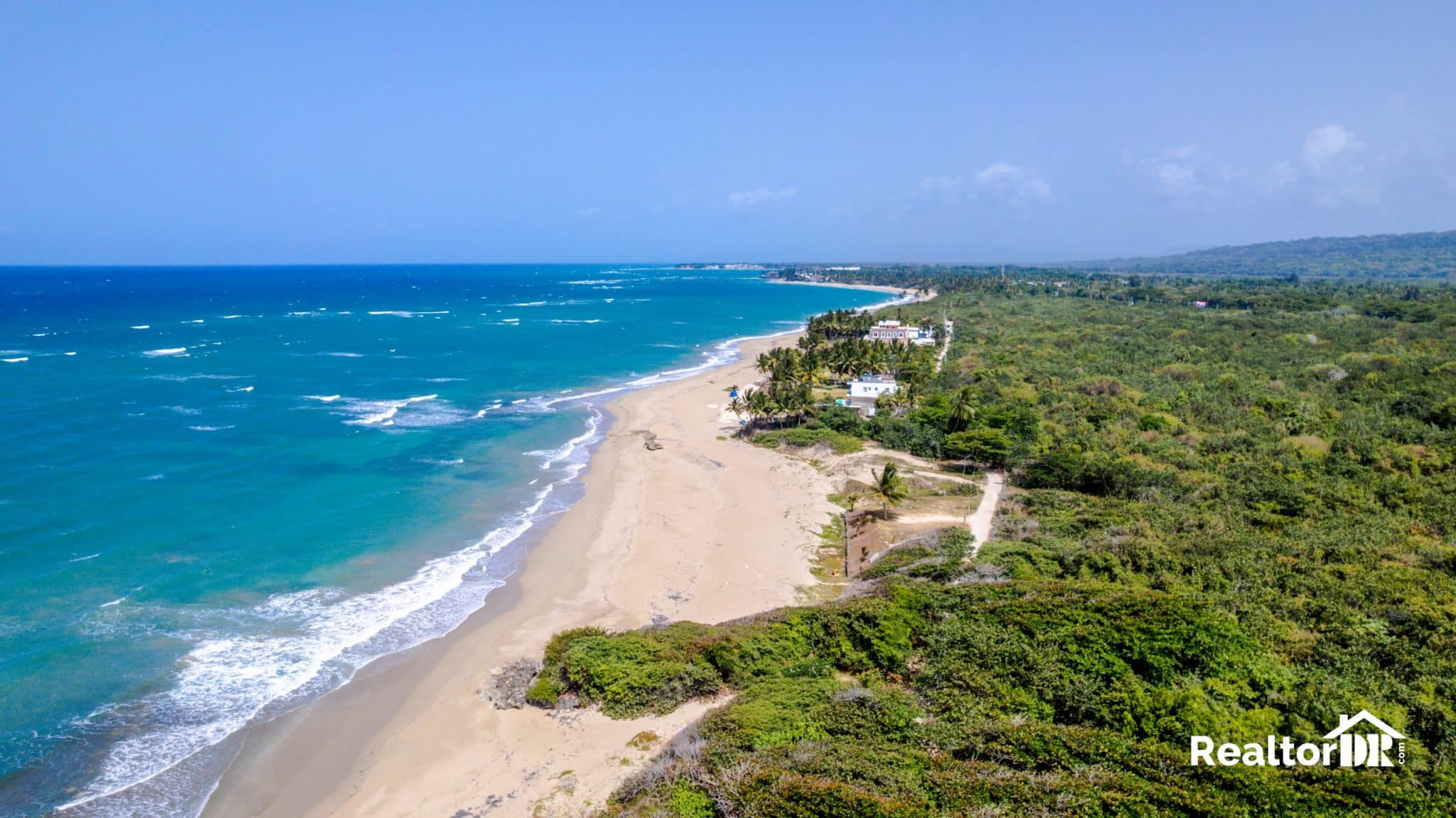 Exclusive Ocean Front Land In The Surfing Community of Encuentro!